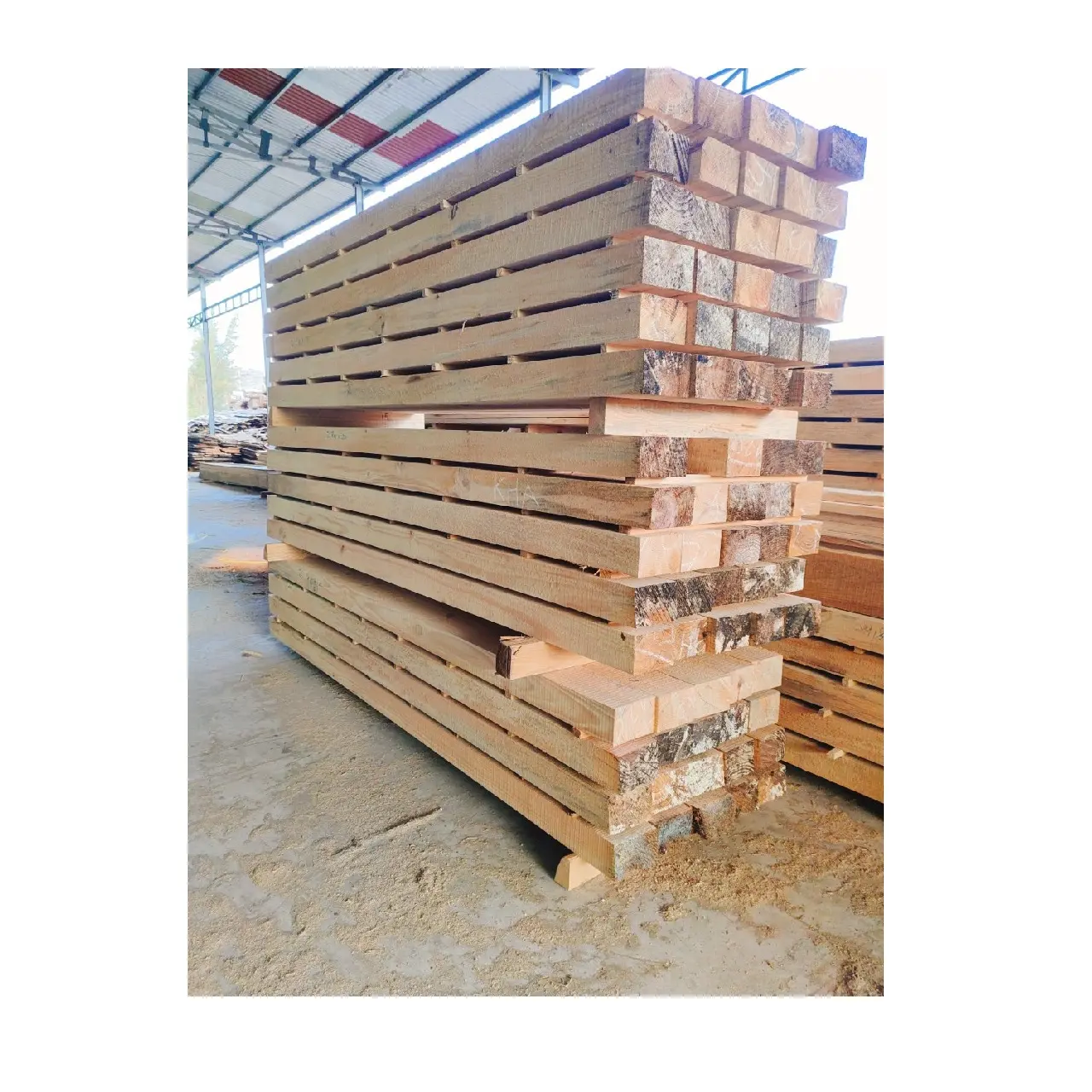 Sustainble xi lanh vuông hình dạng Miền Nam vàng thông gỗ xây dựng bán buôn sản xuất tại Việt Nam