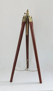 Lampadaire trépied vintage maritime Lampadaire en bois nautique avec bougeoirs et lanternes pour coin salon - Product Image 6