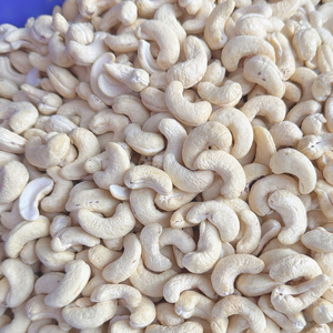 Fournisseur vietnamien de confiance, prix des noix de cajou dans le monde entier, vente en gros de noix de cajou W180 Santigo Vietnam exportées vers l'Asie, l'UE, le Moyen-Orient - Product Image 1