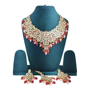 Ensemble de bijoux de mariée de luxe Deepanshi Meenaakri Kundan plaqué or 24 carats rose et rouge Meenaakri pour les mariages - Product Image 6