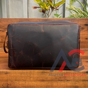 Kit de afeitado de viaje colgante grande al por mayor para hombres Kit Dopp de cuero genuino neceser de cuero de vaca bolsas de cosméticos para mujeres - Product Image 1