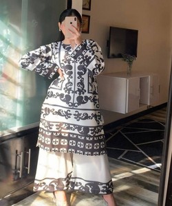 ENSEMBLE KURTI PALAZZO IMPRIMÉ NUMÉRIQUE EN CRÊPE NATUREL VÊTEMENT FESTIF PRIX DE GROS VÊTEMENT ETHNIQUE NOIR - Product Image 1