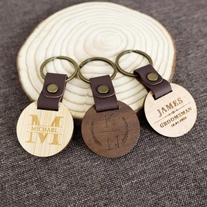 Porte-clés en bois naturel respectueux de l'environnement avec logo gravé au laser Cadeau promotionnel de f s international - Product Image 6