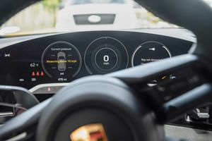 2023 pour Taycan GTS Sport Turismo 590 hp EV Sport coupé AWD paquet Premium boîte de vitesses automatique lumière gauche cuir Lithium - Product Image 2