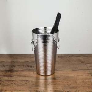 Cubo de hielo de acero inoxidable con asas y un diseño sin costuras que proporciona una opción a prueba de fugas para todas las bebidas - Product Image 3