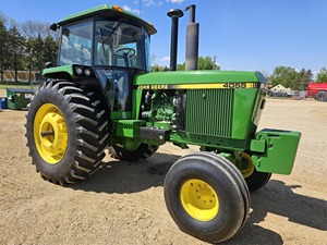 VERIFIED SUPPLIER OF USED 1989 JOHN DEE RE 4055 126HP MFWD Ready For Sale And Delivery Worldwide - Product Image 4