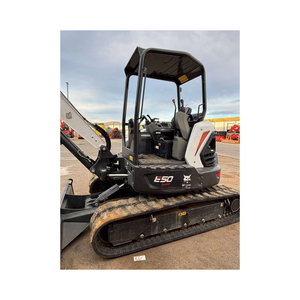 Excavadora Bobcat E60, equipo resistente y resistente para uso industrial y agrícola - Product Image 6
