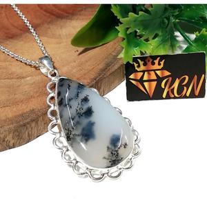 Collar de Plata de Ley 925 con Colgante de Ópalo Dendrítico Natural en Forma de Pera con Diseño Floral Moderno Unisex - Product Image 3