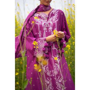 ชุดสูทผ้าลอนปักลาย 3 ชิ้นสำหรับผู้หญิง พร้อมกางเกงพิมพ์ลายและขอบปักลาย รุ่น CL-52277 - Product Image 4