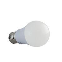 OEM ODM La bombilla LED más vendida con cuerpo de plástico de PC 5W cumple con EMC, bombilla led IEC en el fabricante Vietnam