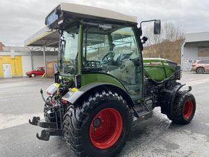 Fendt 211 Vario P (Gen2) 70HP tracteur agricole utilisé 2WD tracteur de marche pompe à engrenages automatique moteur boîte de vitesses composants de base - Product Image 4