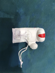 Gants de boxe miniatures et sac suspendu Accessoires de boxe à domicile décoratifs en plein air avec porte-clés - Product Image 5