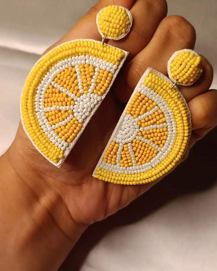 เหลืองขาว