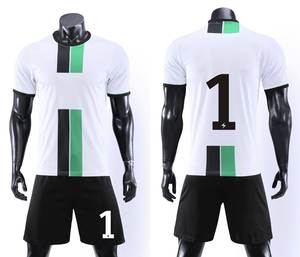 Ropa de fútbol personalizada OEM para hombre, uniforme de fútbol con estampado de transferencia térmica para adultos - Product Image 1