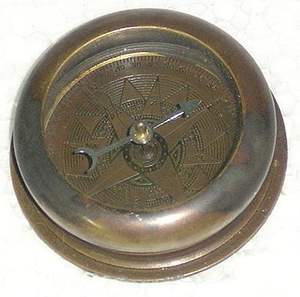 Senderismo Supervivencia Impermeable Acampar al aire libre Portátil Bolsillo Brújula de latón Artículo de artesanía india de alta calidad Producto superior - Product Image 4