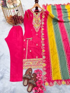 Conjunto de ropa de fiesta de diseñador Heavy Pur Chinon Silk Top Plazzo & Multi Color Dupatta - Product Image 4