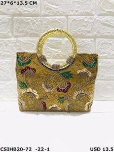 Modèle de cartable de mode de sac perlé en pierre de style designer fait à la main pour les cadeaux ou les vêtements de fête des mariées - Product Image 2