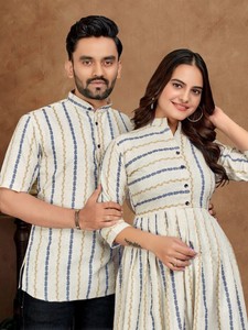 Présentation Couple Mens Shirt Kurta & Female Tunic Combo pour la saison des festivals pour la collection de fêtes - Product Image 4