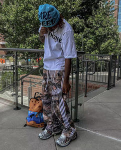 กางเกงวิ่งขายาวพิมพ์ลายพรางสำหรับทุกเพศกางเกงวอร์มทรงตรงทรงหลวมขากว้างมีเชือกปิดเสื้อผ้าทอย้อมสี - Product Image 3