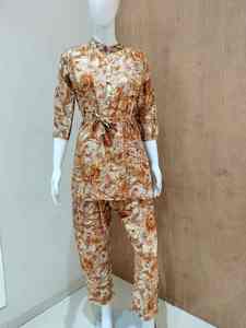 Diseñador de lujo Ropa Étnica buena calidad nuevo 2023 diseñador rayón Top y pantalón conjunto con proveedor de trabajo impreso India - Product Image 3