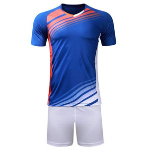 Tenue de football pour jeunes, maillot et short personnalisés, impression personnalisée, séchage rapide, respirant, uniforme d'entraînement de football, OEM ODM, commandes en gros d'usine - Product Image 1