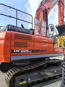 รถขุด Doosan DX225LC น้ำหนัก 21.5 ตัน มือสอง เครื่องจักรสำหรับงานดิน พร้อมเครื่องยนต์และมอเตอร์ที่ผ่านการทดสอบและตรวจสอบแล้ว มีสินค้าในสต็อก - Product Image 4