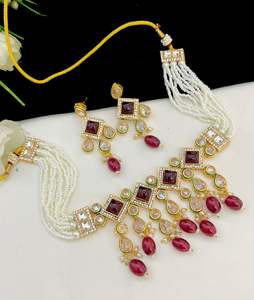 Collier de diamants Monalisa de qualité supérieure serti de belles boucles d'oreilles assorties vêtements de fête élégants et bijoux de mariage pour femmes - Product Image 4