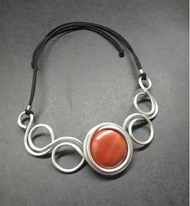 Productos más populares Joyero Collares colgantes Resina epoxi Colgante Resina Madera para collares Accesorios de joyería Conjuntos de joyería - Product Image 3