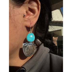 Boucles d'oreilles pendantes Billy Kingman en turquoise et argent sterling, design géométrique par Randy - Product Image 2