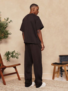 Camisetas cuadradas cortas transpirables para hombre al por mayor, caja pesada con logotipo personalizado, diseño de gran tamaño con hombros caídos y tela de 240 gramos - Product Image 6