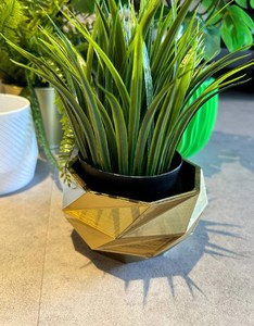 2026 New Collection Metal Pot for Plants Factory Direct Sales Planter Home Decor Outdoor Indoor Plant Pots - Product Image 3