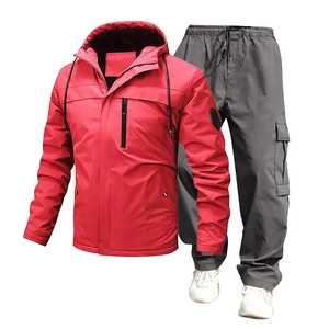 Veste de sport à capuche pour homme Pantalon cargo Léger élégant Imperméable Coupe-vent Conception 2 en 1 Survêtement OEM Personnalisé en vrac - Product Image 2