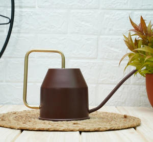 Selección de regadera para exteriores impulsada por un propósito, desde el jardín hasta el invernadero, los mejores estilos para la funcionalidad de macetas - Product Image 1