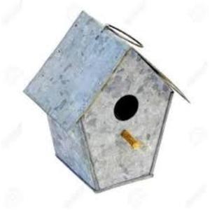 Nichoirs galvanisés avec des bases en bois naturel alliant charme rustique et fonctionnalité pour les abris d'oiseaux extérieurs - Product Image 2