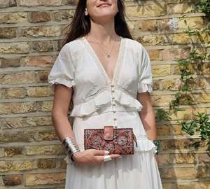 Portefeuille Pliant Zippé en Cuir Véritable Fait Main avec Blocage RFID, Style Western Vintage, et Bracelets Imprimés au Laser pour Femme - Product Image 3