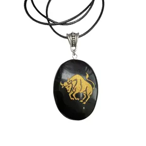 En gros Taureau Signe Du Zodiaque Gravé Sur Pendentif En Pierre Tourmaline Noire Avec Cordon Noir Cadeau