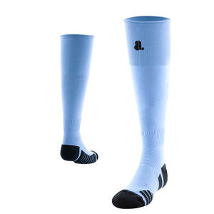 Calcetines largos de fútbol de alta calidad de nuevo estilo en color sólido Proveedor directo de fábrica Ropa deportiva Calcetines de fútbol - Product Image 1