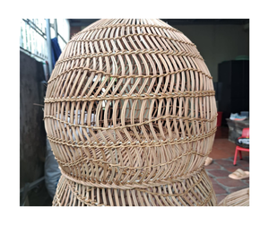 Lampe en bambou naturel de qualité supérieure du Vietnam, lumière décorative faite à la main parfaite pour les hôtels et les exportations dans le monde entier - Product Image 4