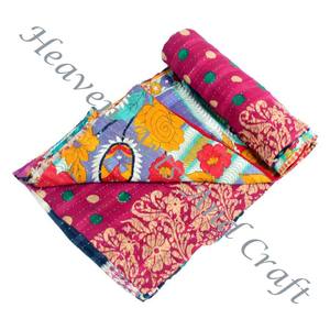 Kantha <b>Quilt</b> Gudari Kantha <b>Quilt</b> Gudari Hot Selling Wholesale Gold Supplier GD2041 Handmade Kantha <b>Quilt</b> Cotton Printed <b>Indian</b> - Product Image 2