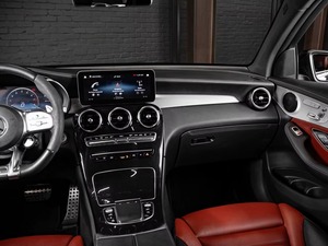 รถเบนซ์ Mercedes-Benz GLC 43 4MATIC ปี 2022 มือสอง สภาพดี รับรองความสะอาดถูกต้องตามมาตรฐาน - Product Image 4