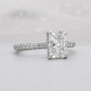 Anillo de Compromiso con Diamante Cultivado en Laboratorio, Certificado IGI, Halo Oculto, Engaste Pavé - Product Image 2