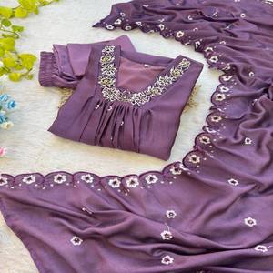 ชุดเดรสผ้าไหม Vichitra แบบพรีเมี่ยม3ชิ้นพร้อมงานแฮนด์เมดกางเกงอึเนยและชุดเดรสแบบปักสำหรับงานปาร์ตี้และงานรื่นเริง - Product Image 6