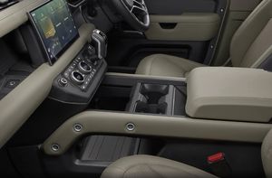 Voitures d'occasion 2025, SUV Land Rover Defender 90 3.0T P400 HSE 5 portes, 5 places, système hybride léger 48V - Product Image 3