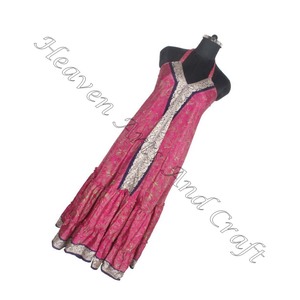 Nouveautés Robe à col en V Robe longue élégante et décontractée pour femmes Robe d'été de plage sari à imprimé vintage sans manches personnalisée - Product Image 1