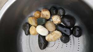 Piedras de guijarros naturales de colores de exportación a granel al por mayor India diseño moderno garantía de más de 5 años para decoración de jardín al aire libre - Product Image 5