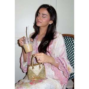 Elowen <b>Kaftan</b> Breathable <b>Plus</b>-<b>Size</b> Knee-Length Dress with Cutout and Puff Sleeves - Product Image 3