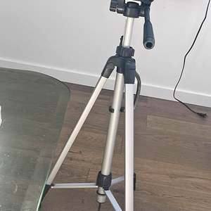 Trépied en alliage d'aluminium léger de 60 pouces pour téléphone et drone support flexible avec sac pour voyage noir Seattle WA - Product Image 1