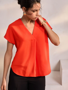 Blusa con cuello en V y manga corta para mujer de Bangladesh con logotipo de marca personalizado liso multicolor bajo MOQ informal de ajuste relajado - Product Image 6