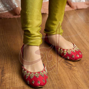 Khussa de Mujer Antideslizante de Alta Calidad con Suela de Cuero Genuino, Colores y Tallas Personalizables, Suministro Directo de Fábrica en Existencia - Product Image 4