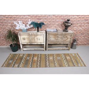 Tapis Kilim vintage, tapis turc de 1,8 x 7,1 pieds, tapis en laine à bordures brunes - Product Image 2